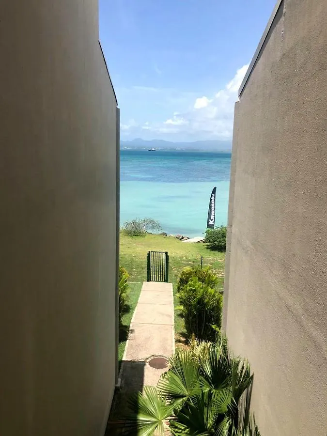 Appartement YUCCA FLOW - T1 de charme accès privé plage Gosier Le Gosier